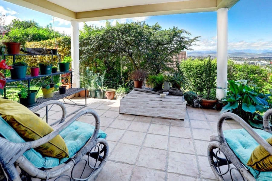 4 Bedroom Property for Sale in Welgemoed Western Cape